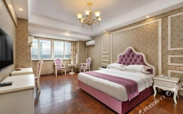 Chongqing Juhao Wanjia Hotel (Jintong Road Subway Station, Auto Expo Center)