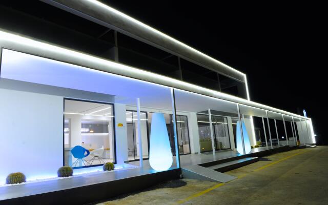 Aiora Aqua Resort