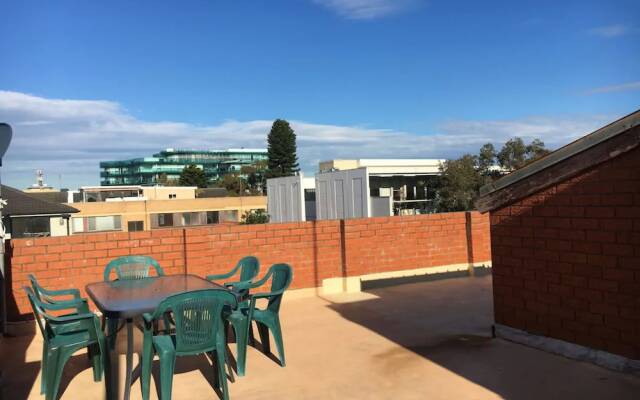 1 Bedroom Apartment by Bondi Beach