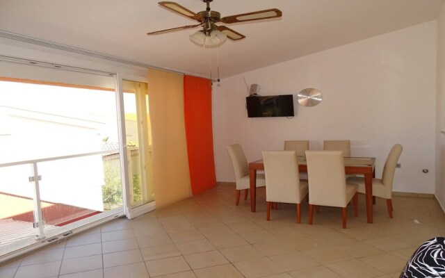 Apt Brana, 30 M From The Sea, Vir Island