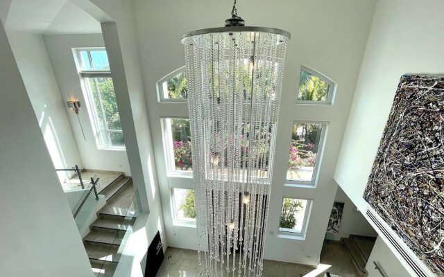 Villa Bianca Cancun Luxury Beachfront
