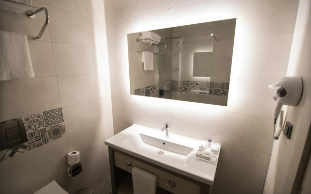 Dovv Hotel