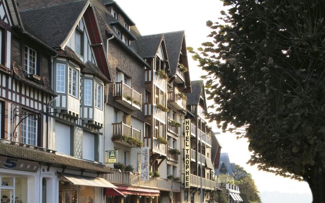 Le Trophée Boutique Hôtel Spa - La Loggia Appart'hôtel