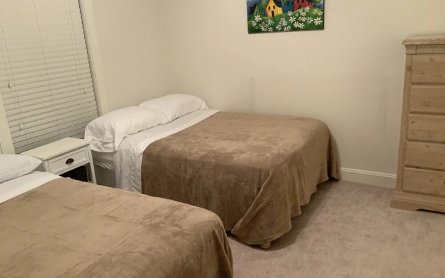 Myrtlewood by Monarch Rentals