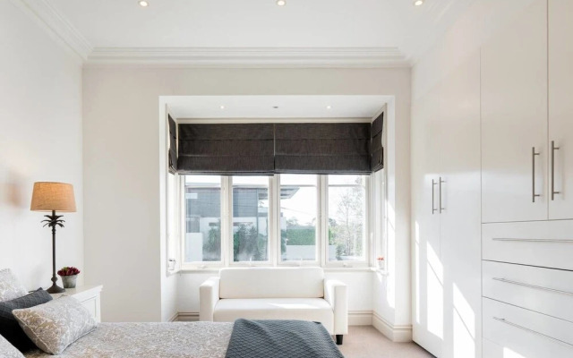 Live in Federation Style Luxury With Stunning Views