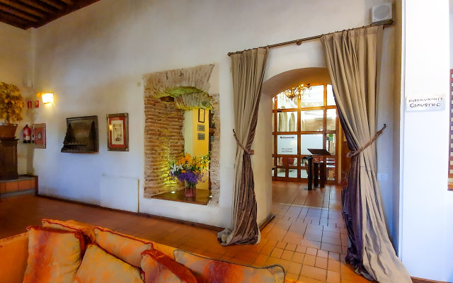 Hotel San Antonio El Real