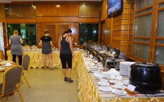 Hotel Dingar