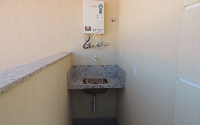 Casa com 3 Quartos em Condomínio Geriba