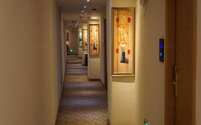 Dongcheng Hotel