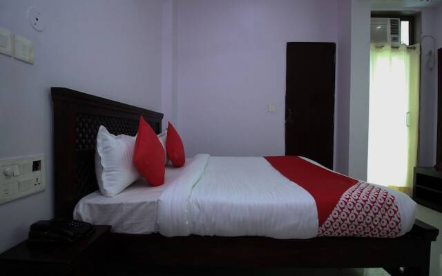 OYO 15896 Hotel Jal Mahal Haveli