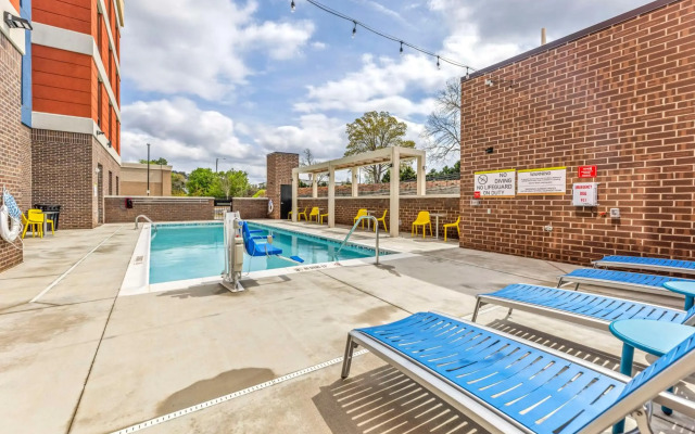 Home2 Suites by Hilton Raleigh West Lenovo Center