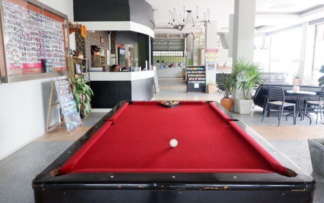 Leisure Hostel