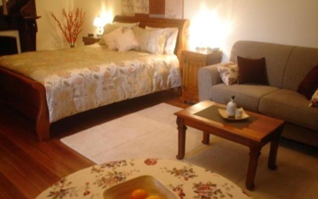 Huonville Guesthouse