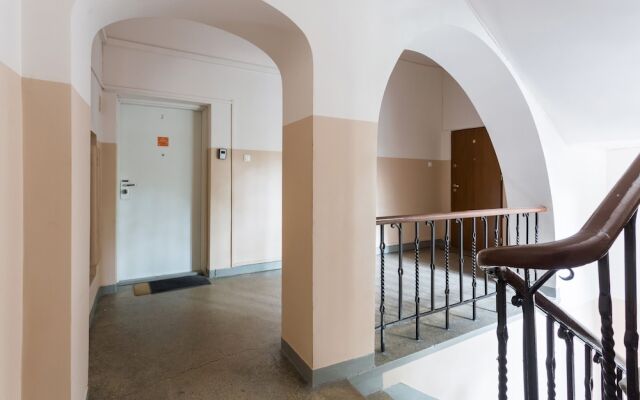 Old Town Apartment Slusarska