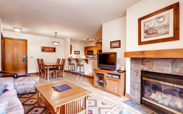 Oro Grande by Summit County Mountain Retreats