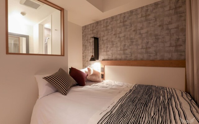 Ffffff Hotel