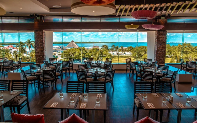 Family 3 Bedroom Ocean Villa By Wyndham Grand Cancun