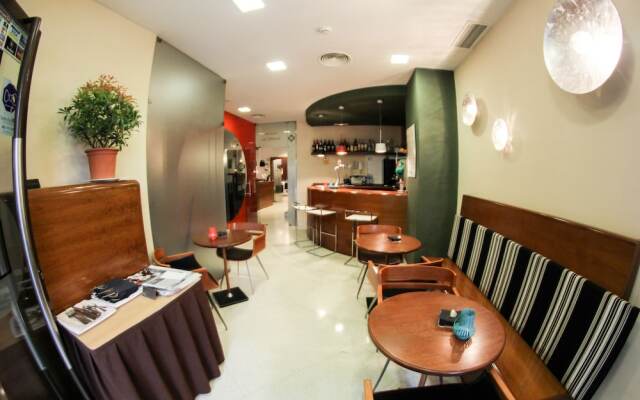 Hostal Albany Ancha