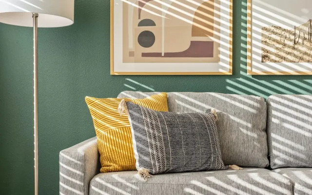 The Hayworth Apartments By Barsala