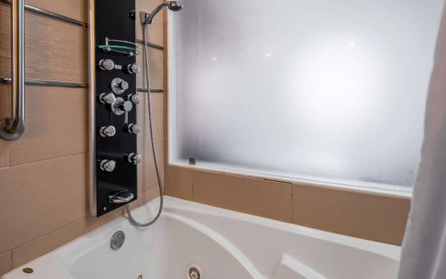 Best Western Plus Flowood Inn & Suites