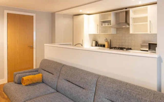 Host Stay Burton Road