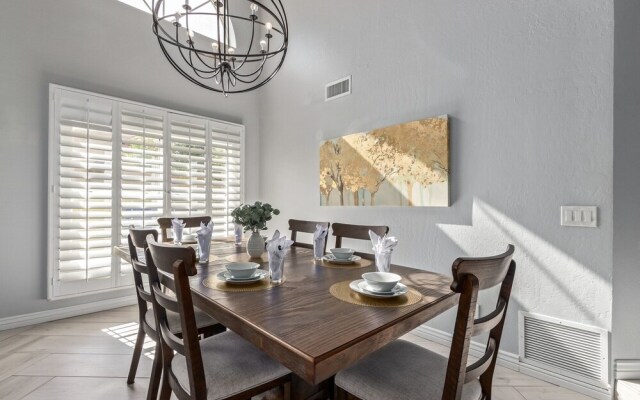 Redmont Mesa 3 Bedroom Home by Redawning