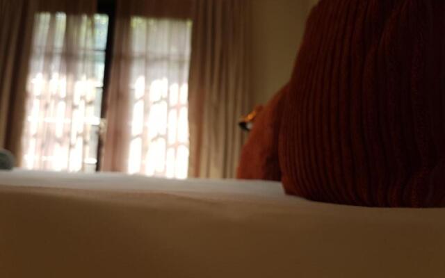 Fairview Bed And Breakfast - Double Bedroom 4