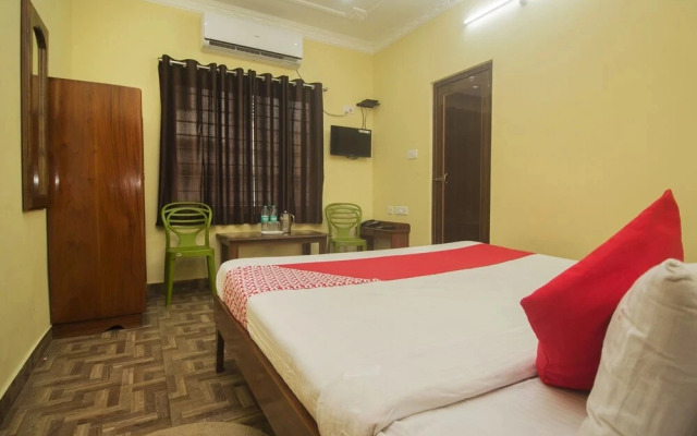 SS Lodge By OYO Rooms
