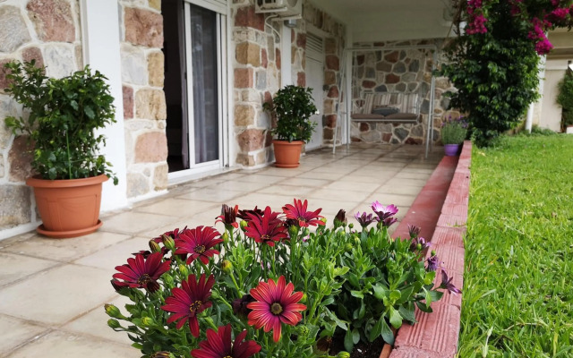 Sea&Sun Glyfada Apartment