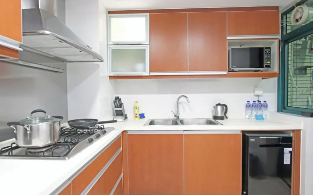 Tyms 2BR Apt Near ITC Xujiahui Line1 11