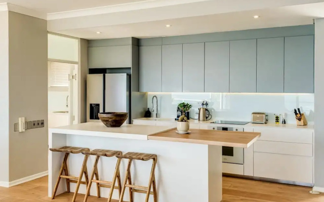 Private Pool Tranquility at Ocean Penthouse Retreat