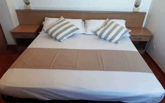 Hotel Pacesetter