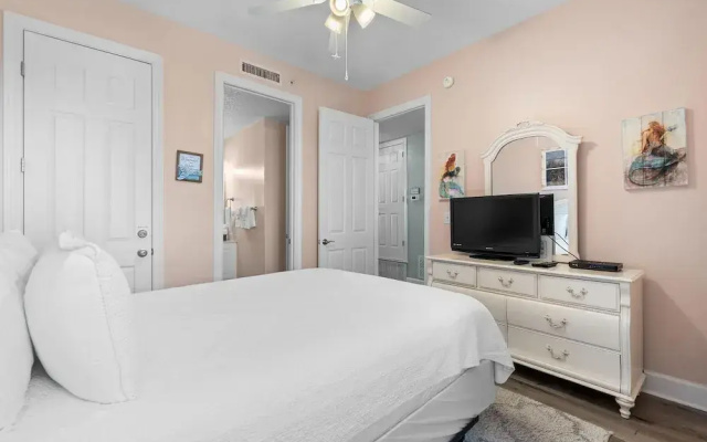 Regency Isle Penthouse 1202