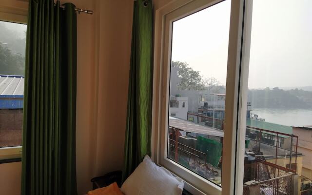 Hotel The Raja Palace