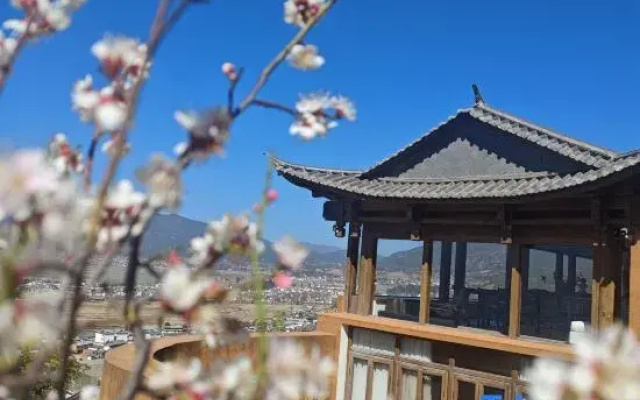 Shaxi Ancient Town Powushi Homestay