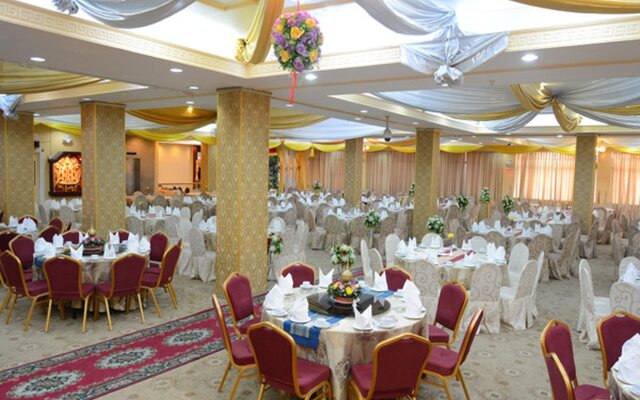 Central Hotel