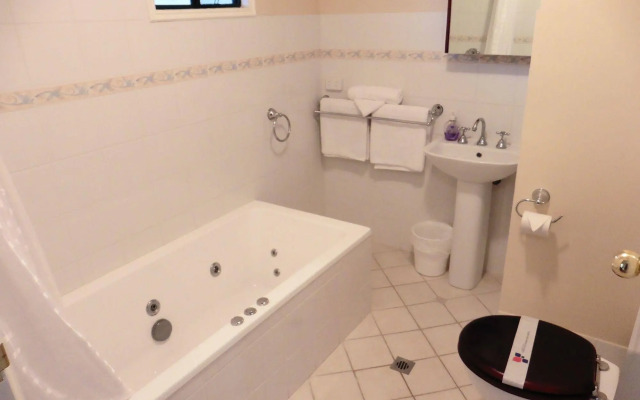Avon Accommodation York