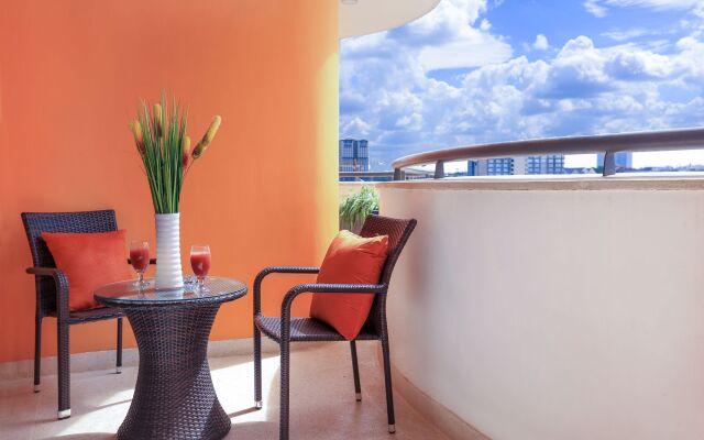 Kingfisher Nest Hotel Suites