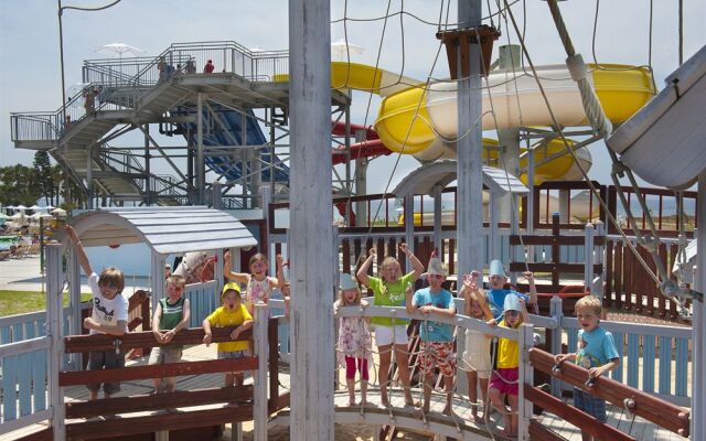 Louis Phaethon Beach Club