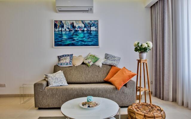 Bright and central 2 bedroom apartment in Sliema