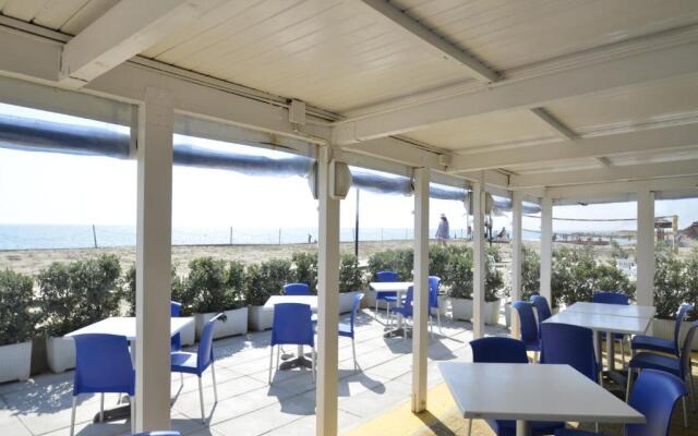 African Beach Villaggio Residence Hotel