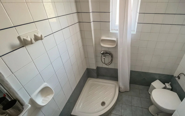 Agnadi Syros Beachfront Studios & Rooms