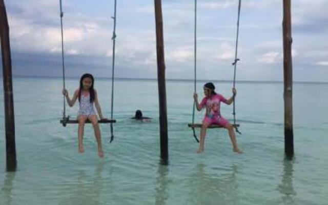 Ryta Beach Bungalow & Resort