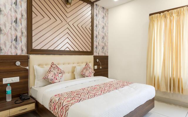 OYO Flagship 13376 Hotel Shri Vilas