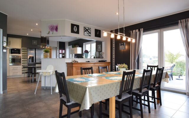 Luxurious Villa in Wibrin Ardennes with Pool