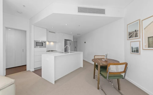 Stylish 1-bed Apartment in Heart of Brisbane – Guest Rooms – Brisbane