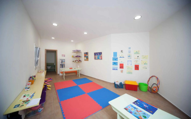 Delfinia Hotels
