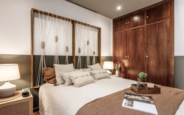 Beires - 1 Bedroom and Shared Pool in Almagro