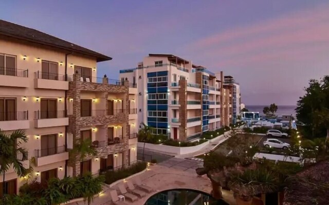 Playa Laguna Beach Condos