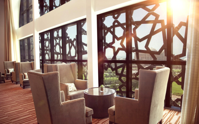 Bab Al Qasr Hotel